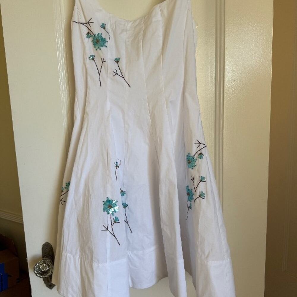 STAUD Floral Embroidery dress white blue